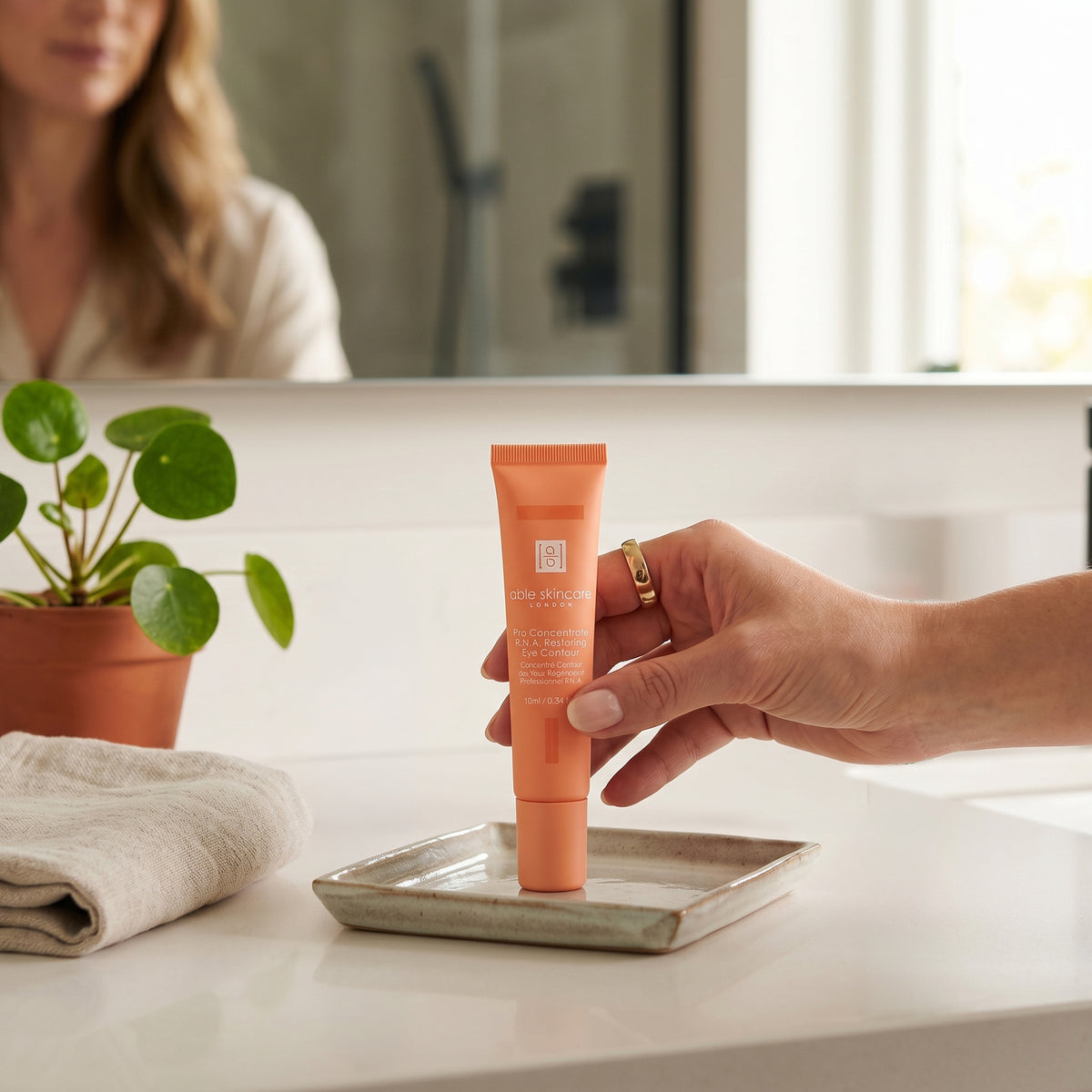 Able Skincare AB061_T10